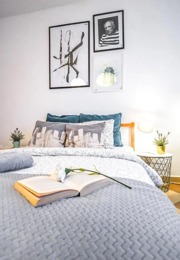 Lion Apartments - Your Own Apartment In Cracow Krakow