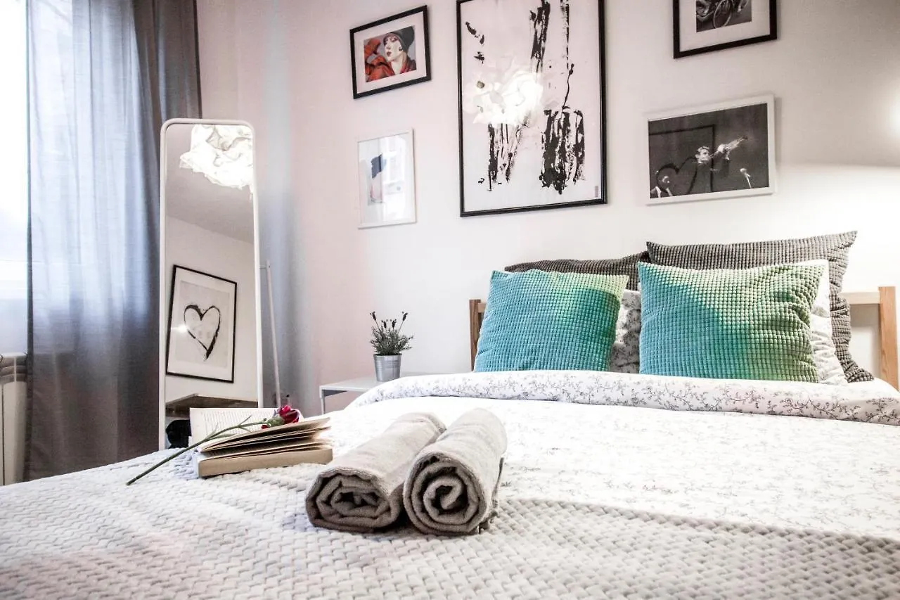 Lion Apartments - Your Own Apartment In Cracow Krakow Poland